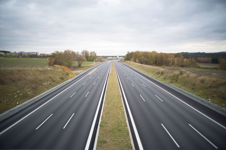 Vía Tres Postes-Jujan con cuatro carriles tras obras de elevación