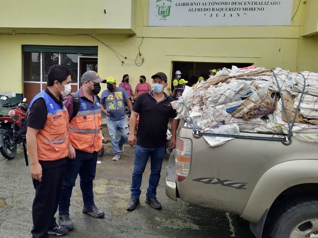 Riesgos entregó 2.500 sacos para reforzar muros ante el desborde del río Los Amarillos