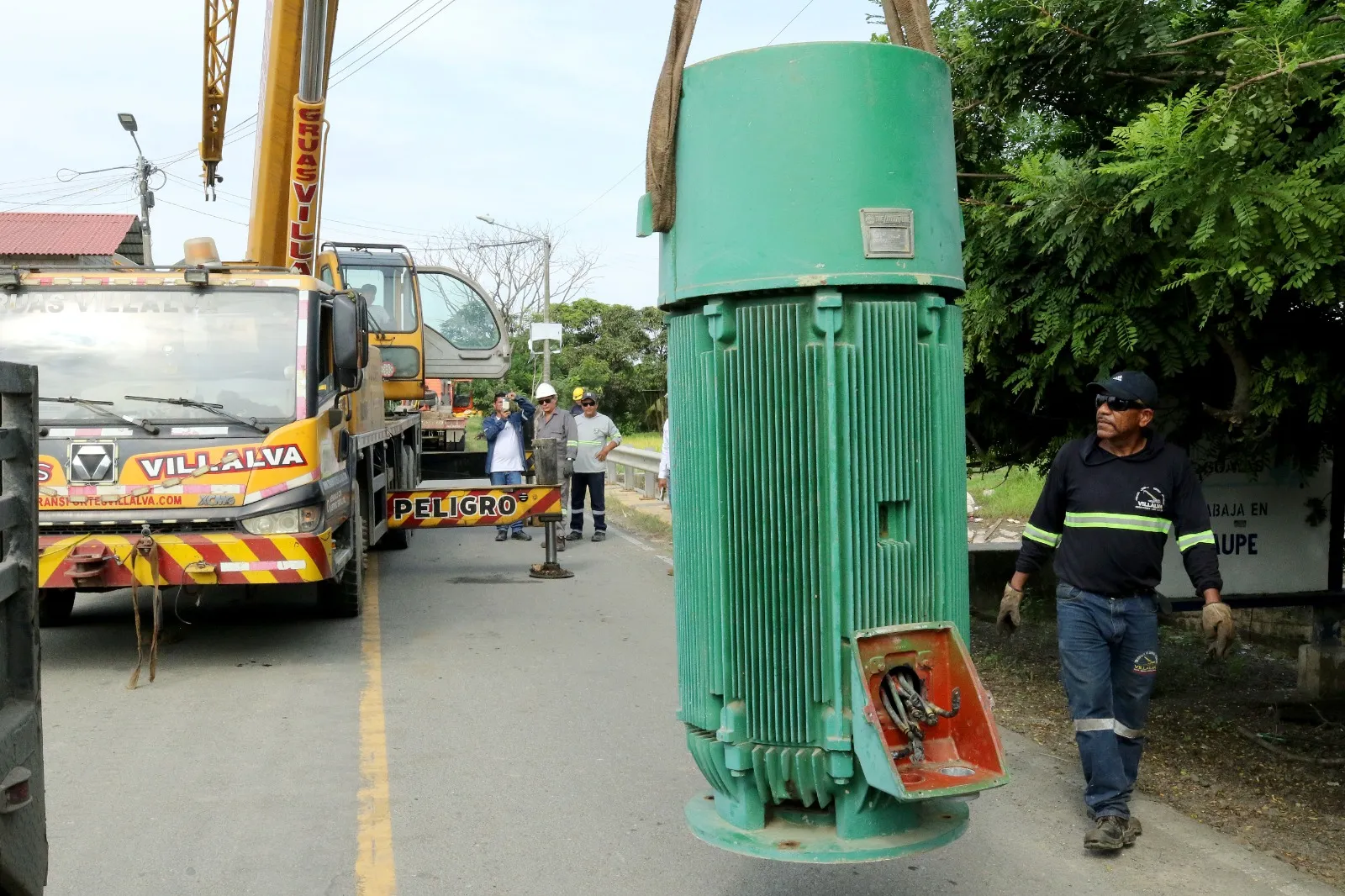 Prefectura del Guayas repotencia bomba de riego en San Jacinto