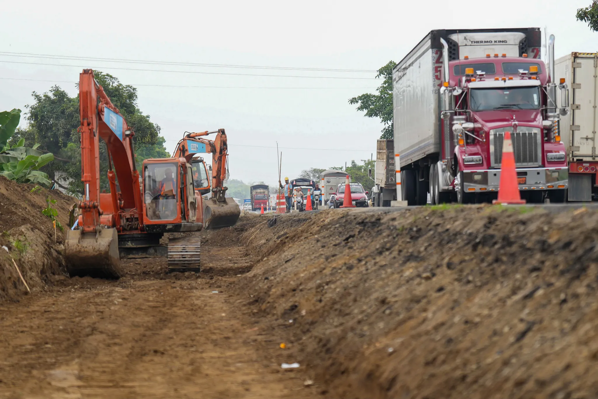 Prefectura del Guayas inicia ampliación de vía Durán-Jujan en Alfredo Baquerizo Moreno