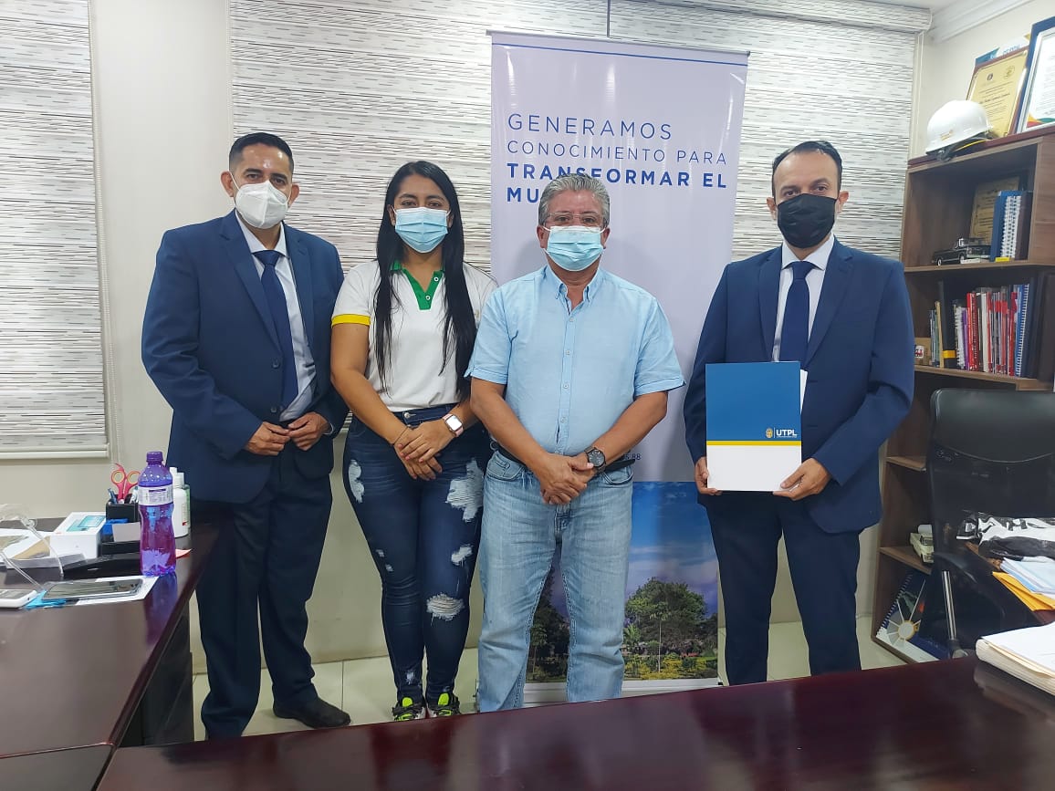 Lomas de Sargentillo firma convenio con UTPL para impulsar formación técnica