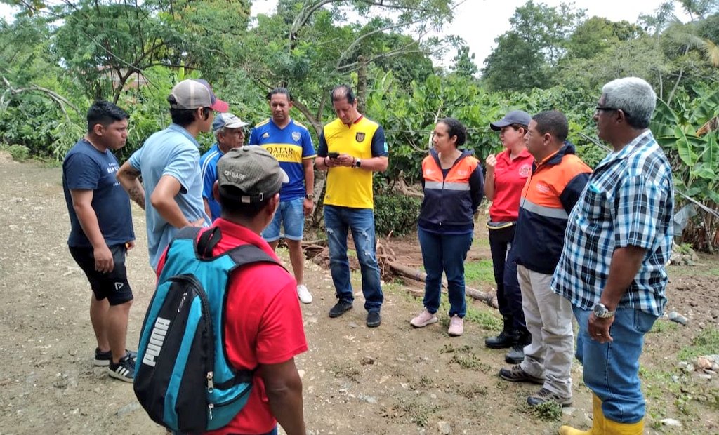 Secretaría de Gestión de Riesgos atiende a población afectada por lluvias en Guayas