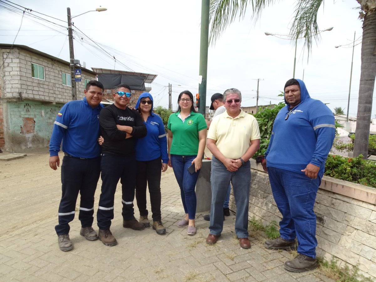 Mantienen luminarias e infraestructura del parque Santa Rosa en San Lorenzo