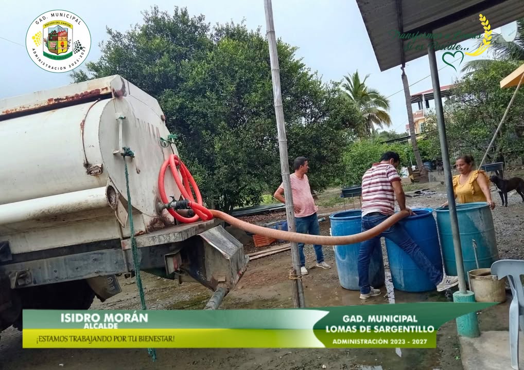 Lomas de Sargentillo entrega agua potable gratis en Río Perdido