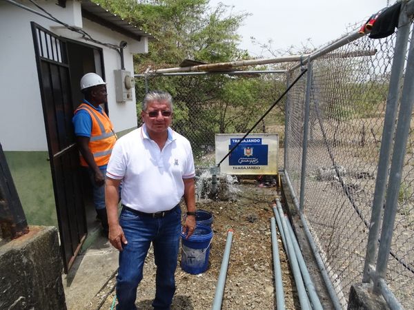 Prefectura del Guayas limpió pozo de agua en Las Cañas, Lomas de Sargentillo