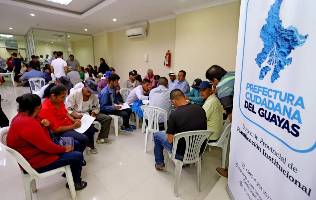 Santa Lucía expone necesidades en mesas técnicas del presupuesto 2024