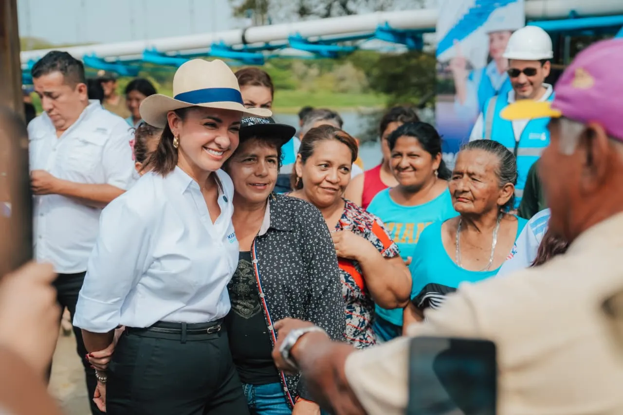 Prefectura del Guayas avanza en restablecimiento de agua potable en Magro y Lomas de Sargentillo